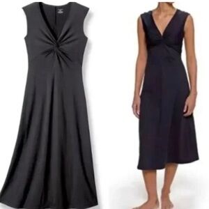 Patagonia Twist Front Dress 
XS 
36” Total Length 
Stretchy, wicking fabric